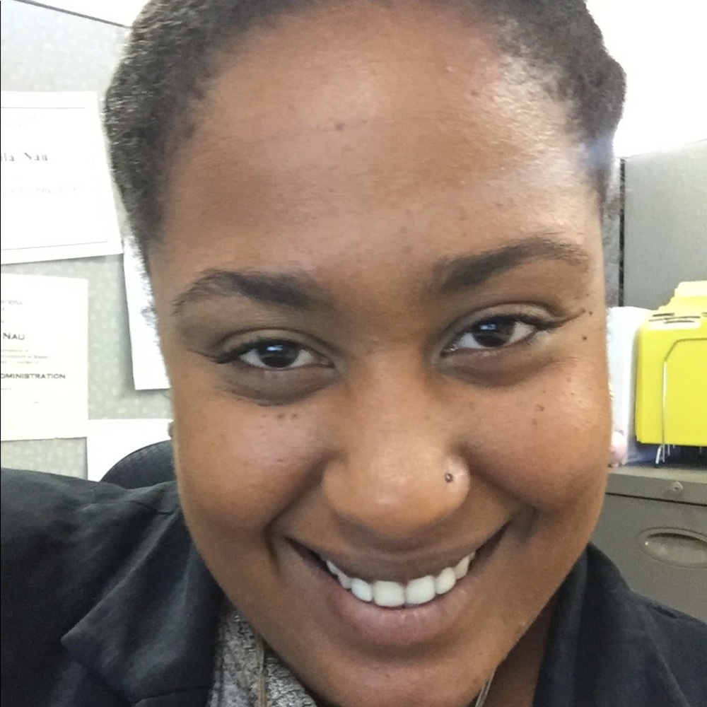 Meet your Posher, Raphaella